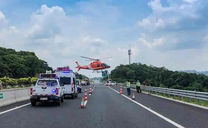 瓜州高速公路汽车救援案例