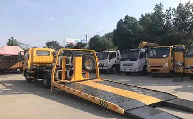 瓜州汽车中途维修案例