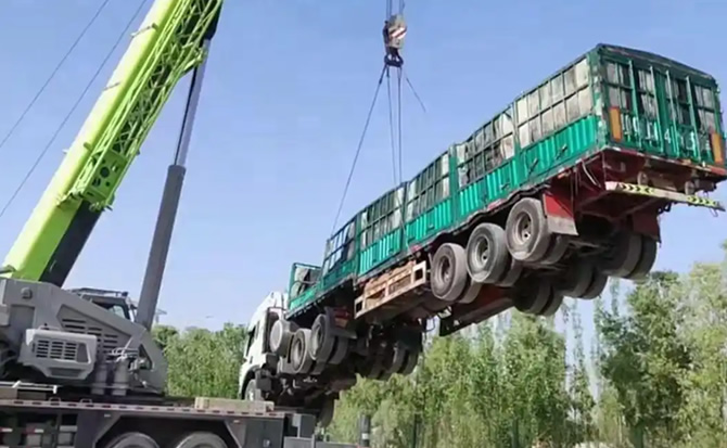瓜州道路脱困救援案例